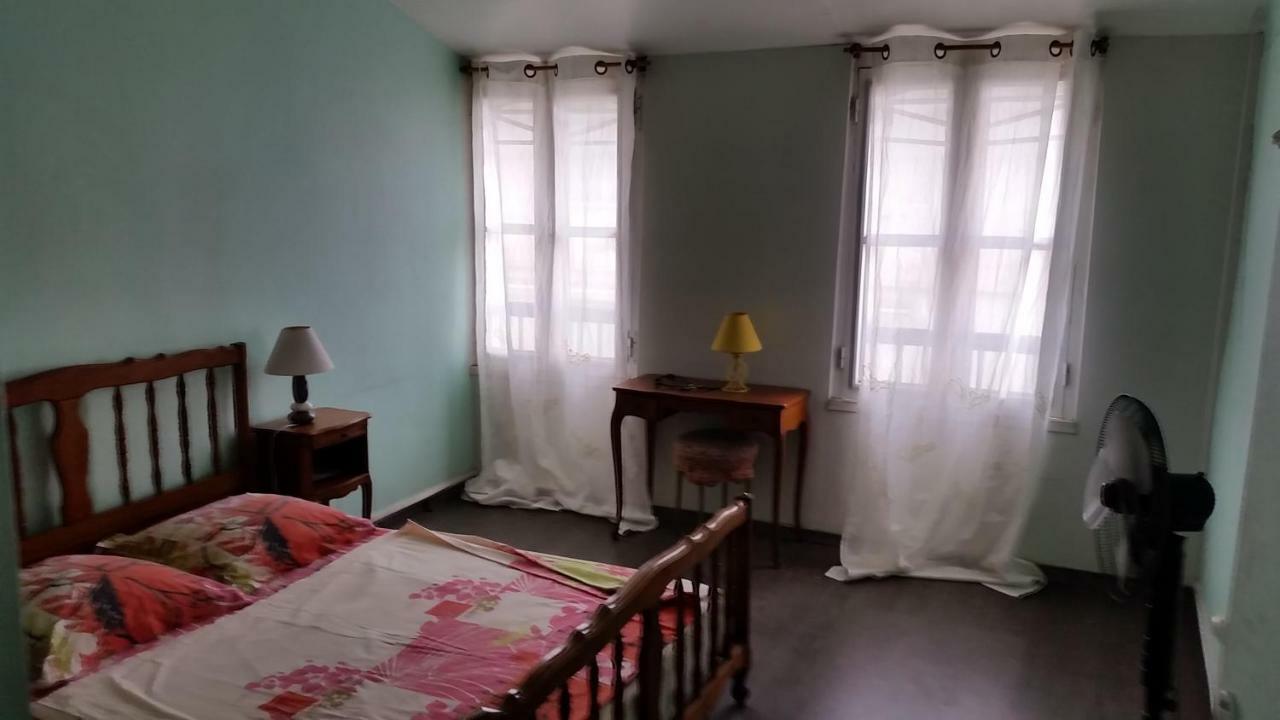 Chambre D'Hote A Saint-Pierre Exterior photo